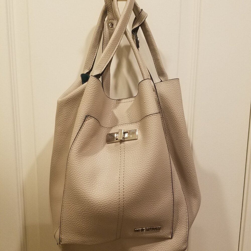 Steve Madden bucket bag